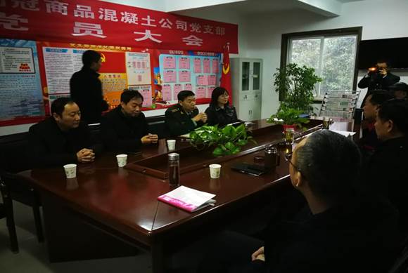 銅官區(qū)區(qū)委常委、人武部到商品混凝土公司開展專項(xiàng)督導(dǎo)工作