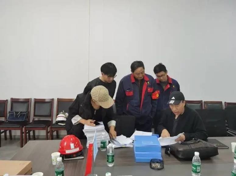 赤峰金通二期電解項(xiàng)目部順利通過(guò)赤峰市高新區(qū)國(guó)慶節(jié)前安全、質(zhì)量聯(lián)合專項(xiàng)檢查 