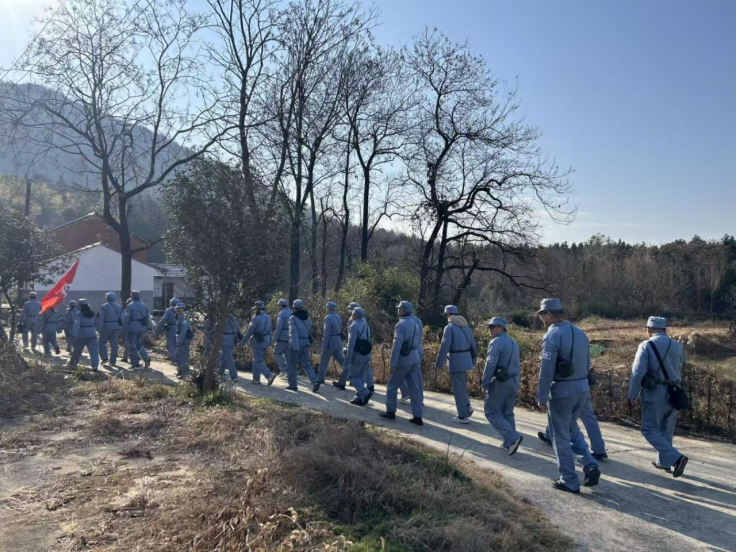 黨群黨支部等聯(lián)合開(kāi)展主題黨日活動(dòng)